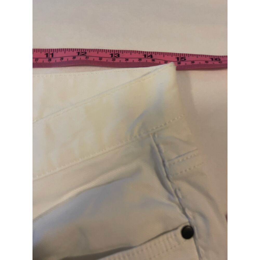NWT: John Varvatos Woodward Slim Straight Jeans in White Size 30 - Picture 7 of 10